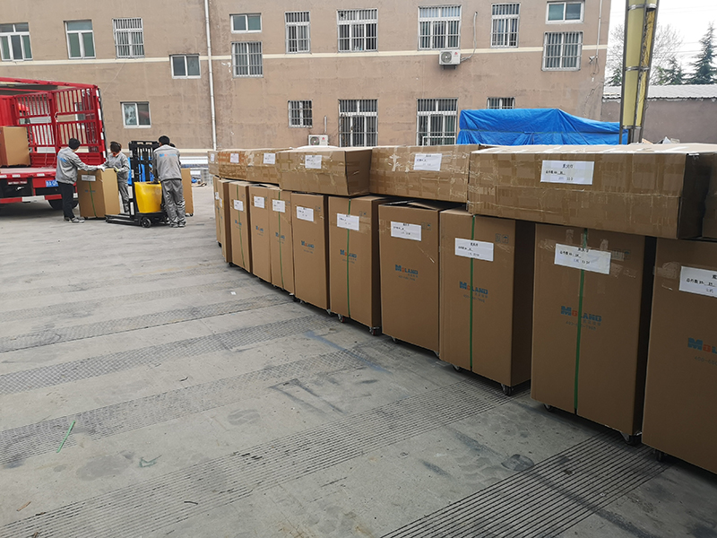 1586503026434823.jpg 焊煙凈化器發(fā)貨.jpg